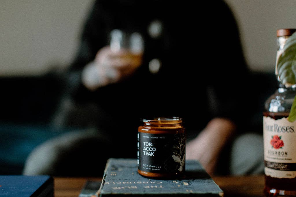Soy Candle - Tobacco Teak - 9 oz.